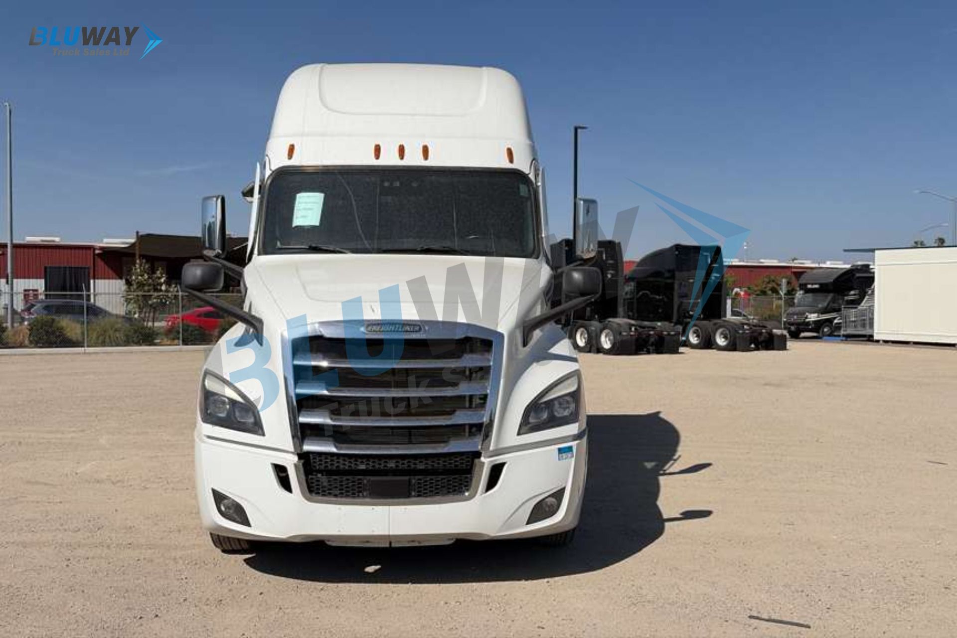 2025 Freightliner Cascadia — photo 6 of 8