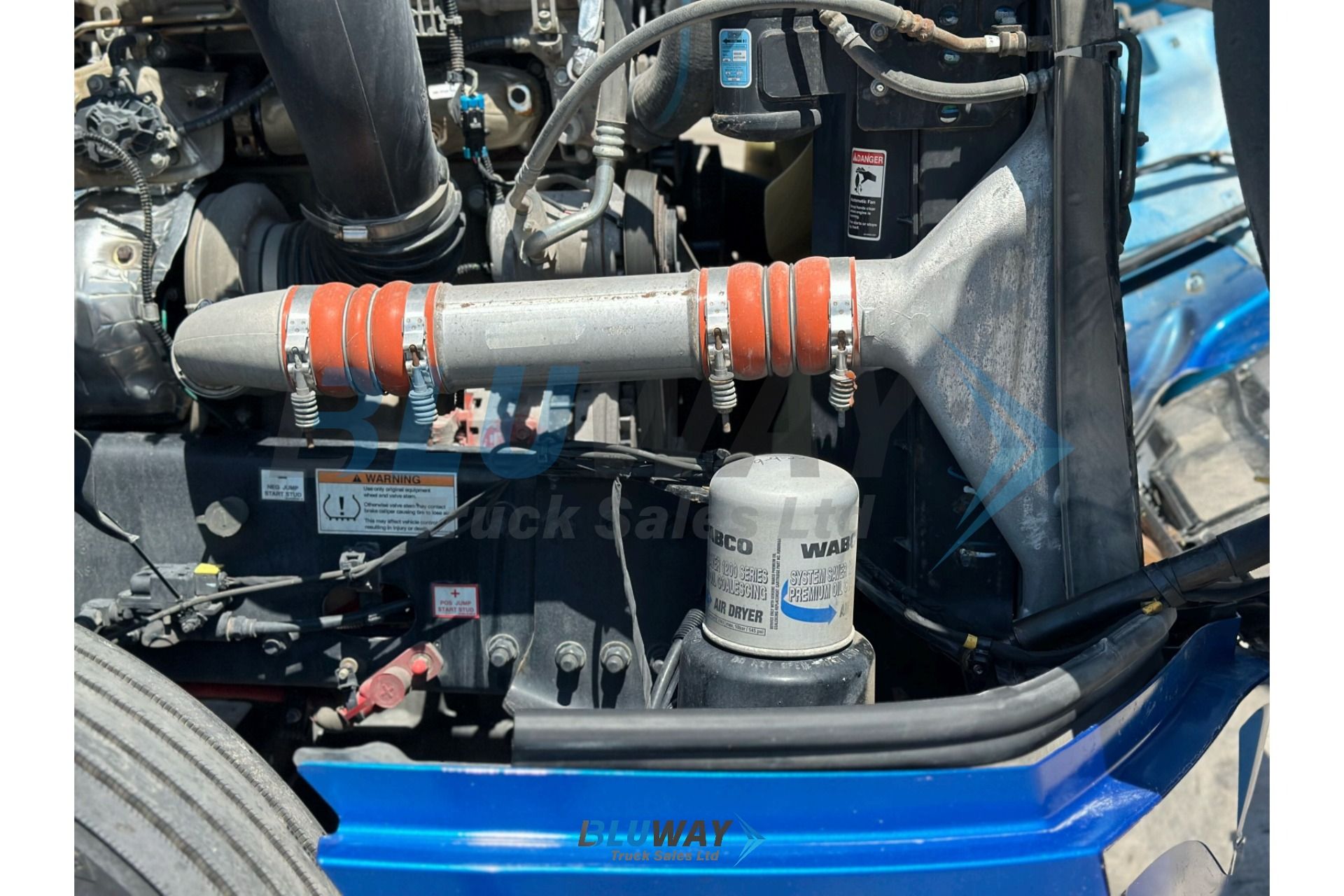 2024 Freightliner Cascadia โ photo 7 of 8