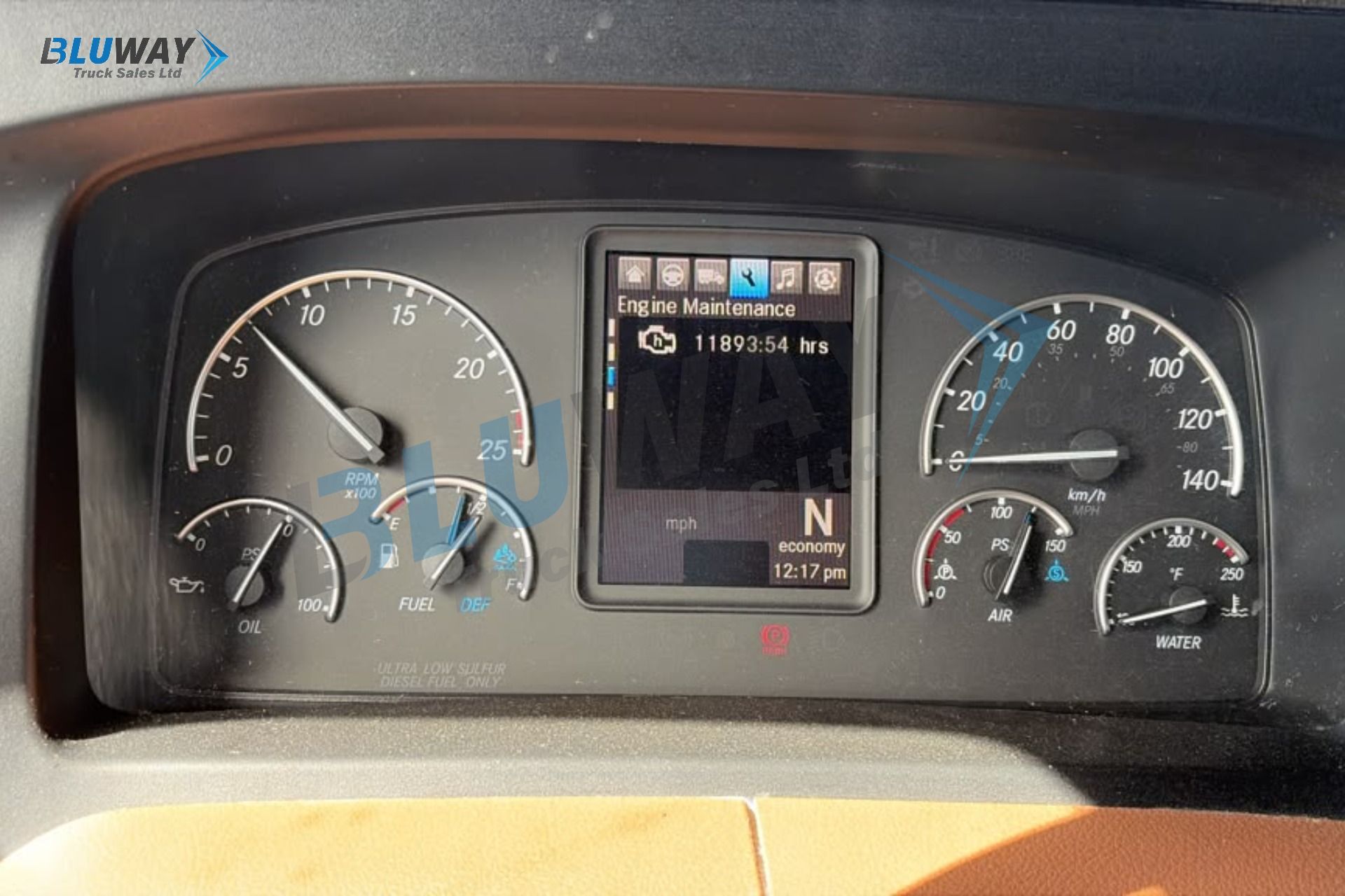 2024 Freightliner Cascadia — photo 3 of 8