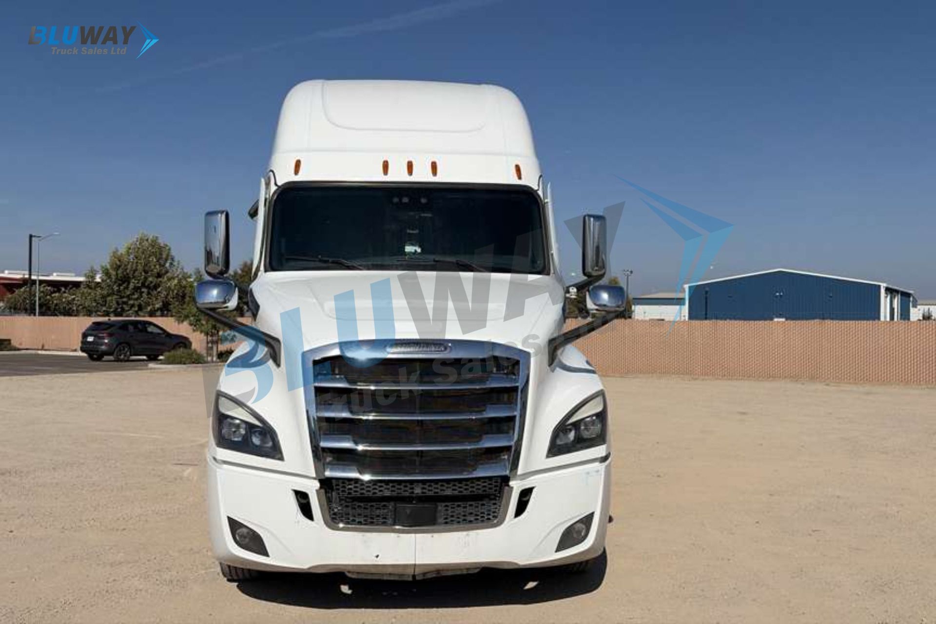 2025 Freightliner Cascadia — photo 4 of 8
