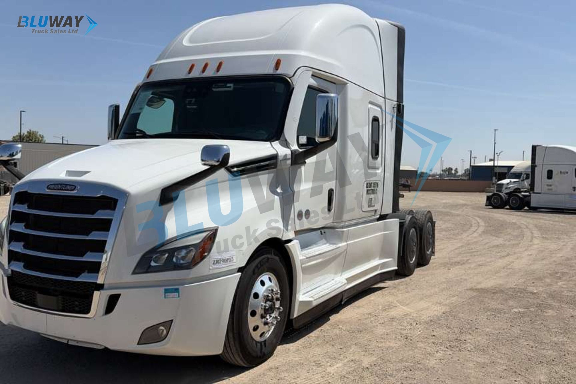 2025 Freightliner Cascadia — photo 4 of 8