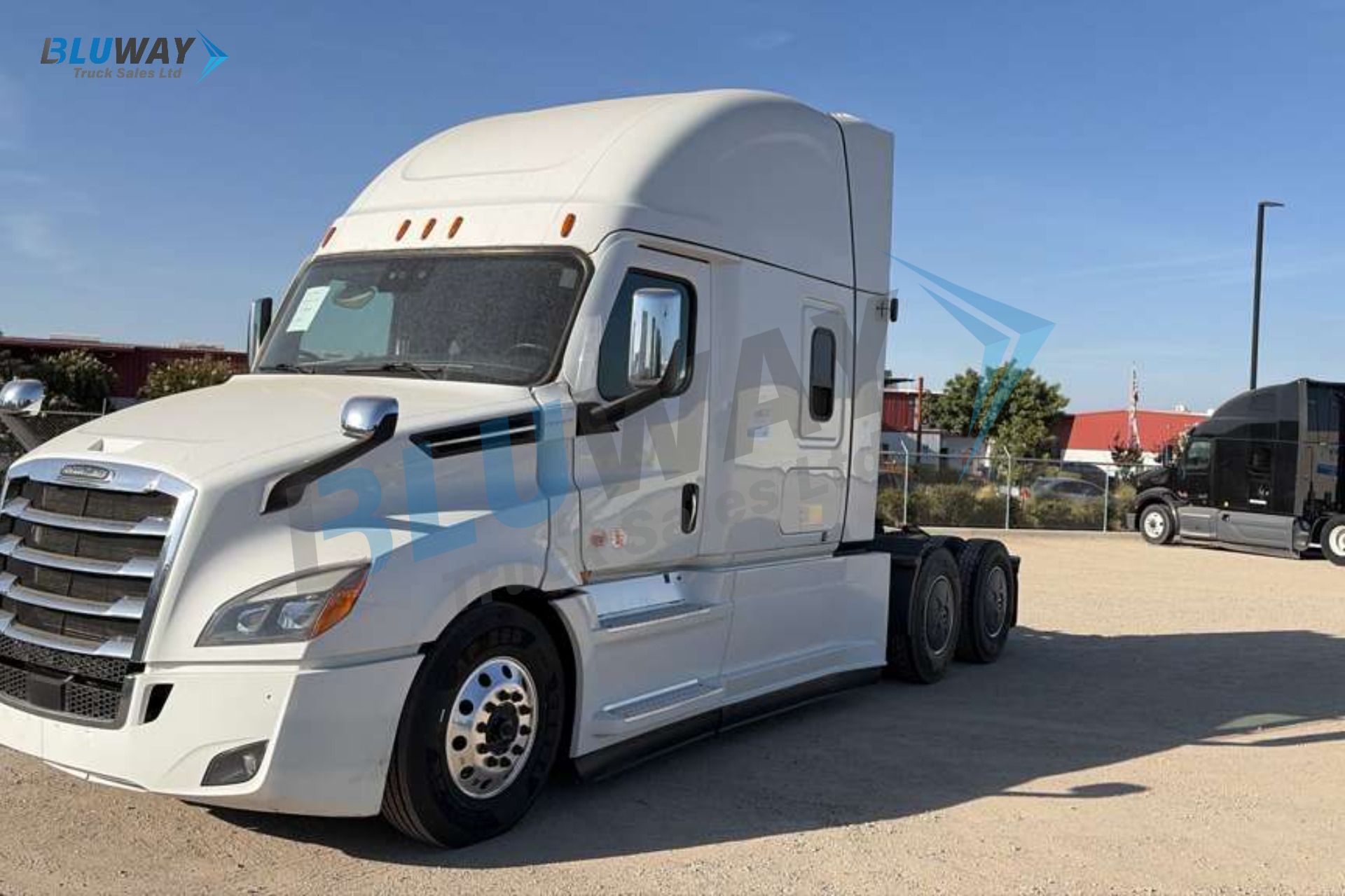 2025 Freightliner Cascadia — photo 1 of 8