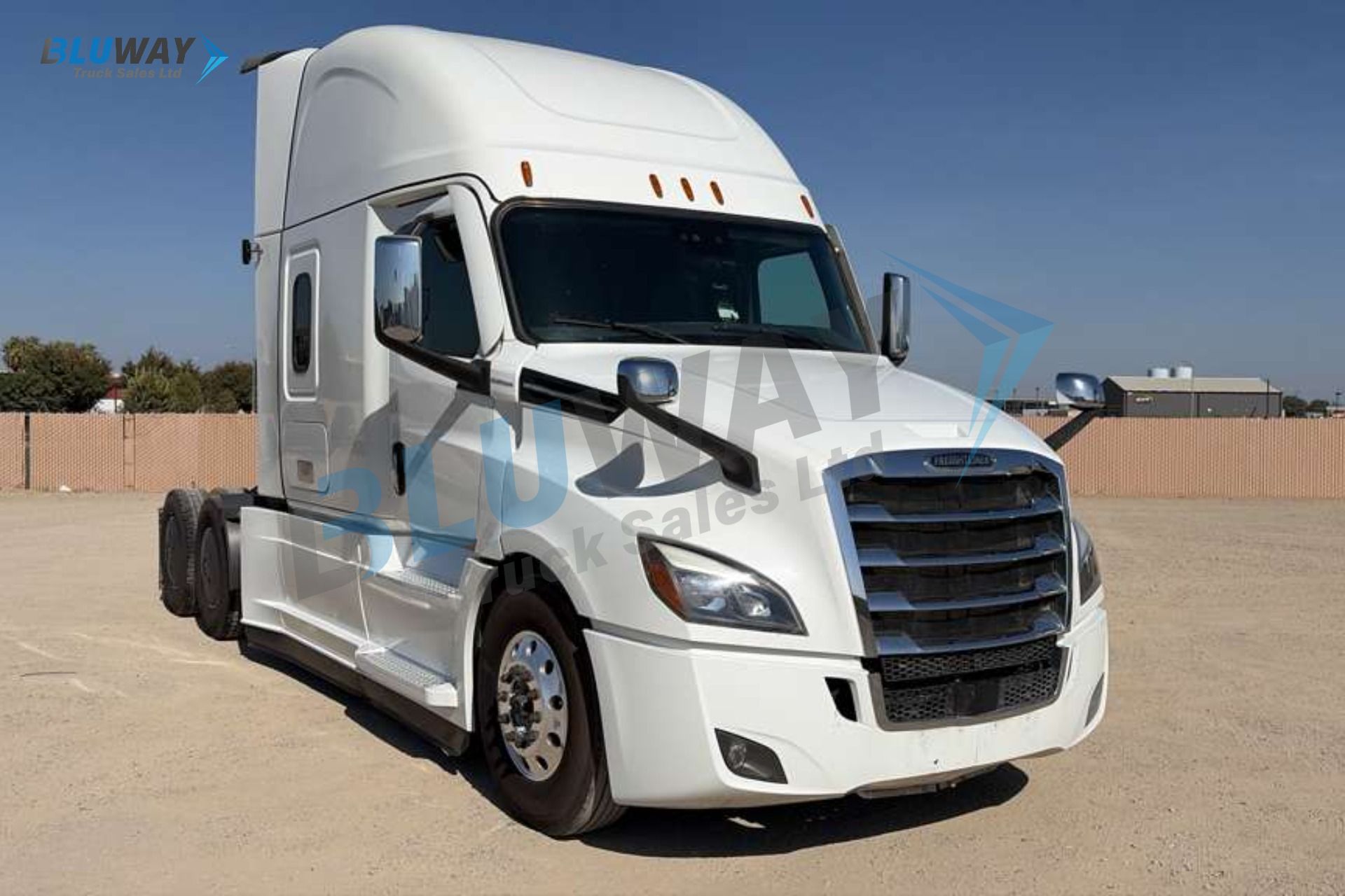 2025 Freightliner Cascadia — photo 5 of 8
