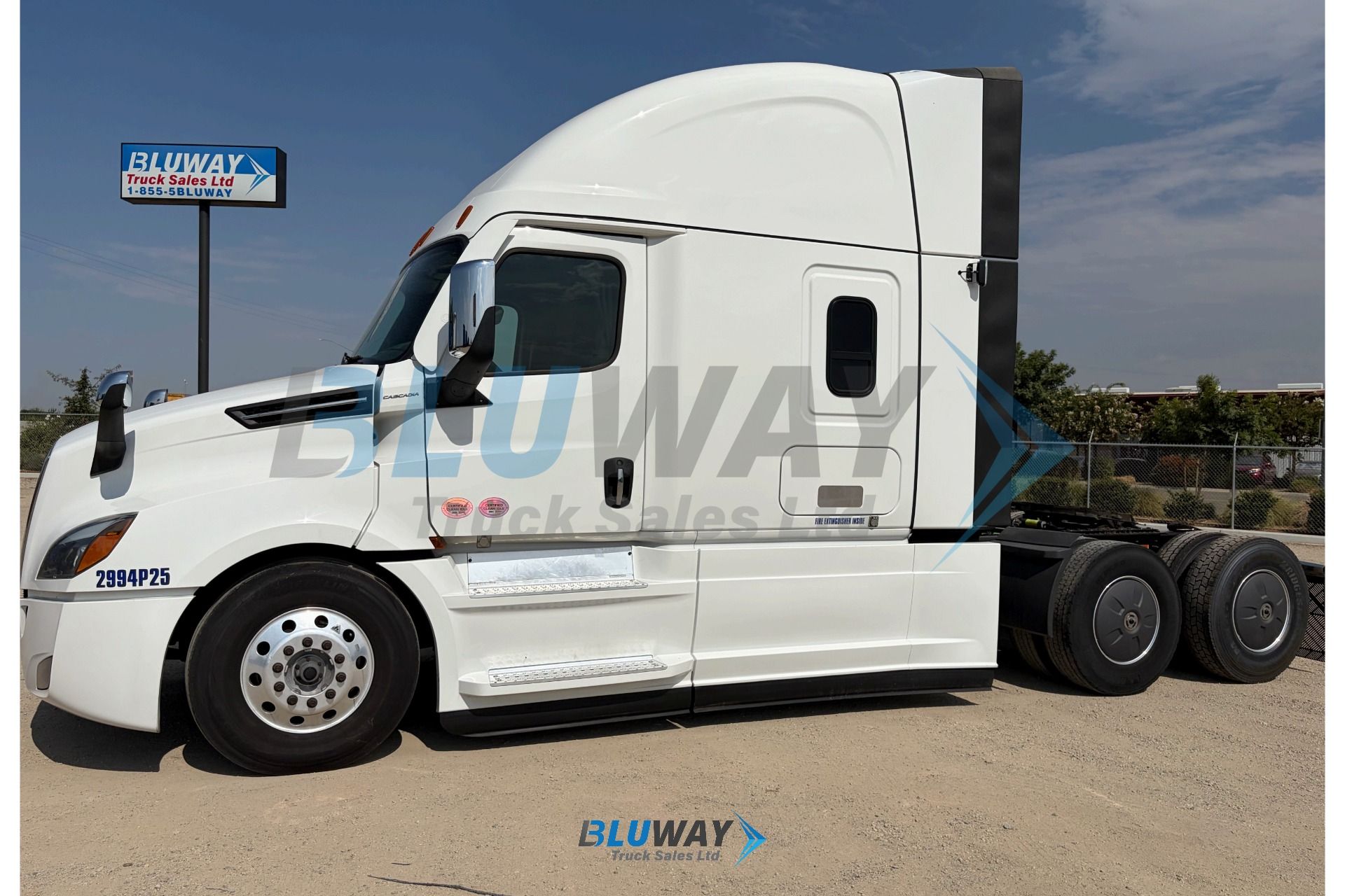 2025 Freightliner Cascadia โ photo 1 of 8