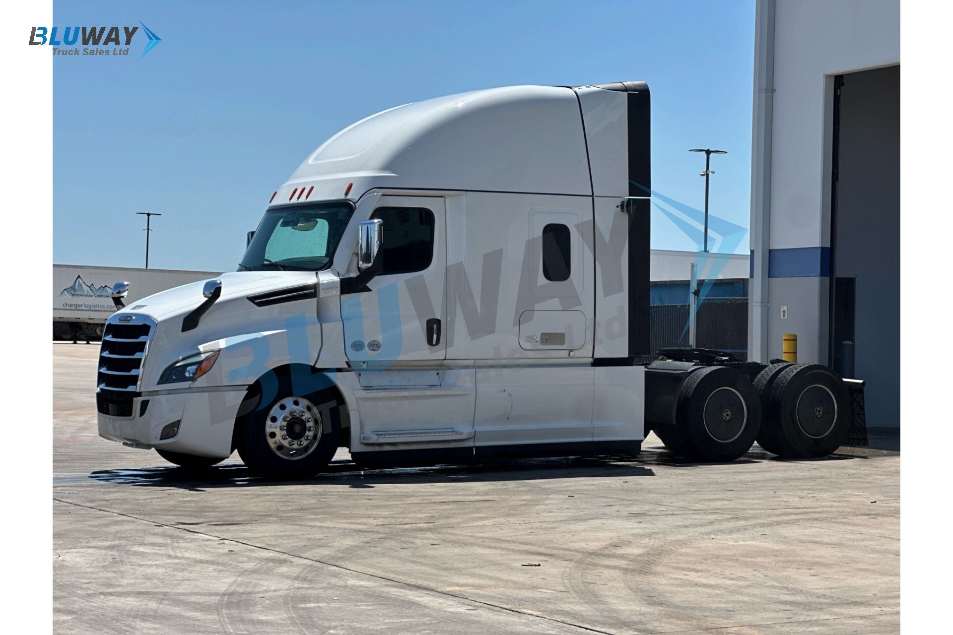 2025 Freightliner Cascadia โ photo 1 of 8